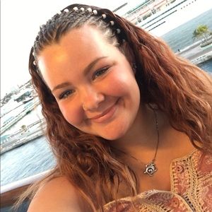 Meet your Posher, Samantha